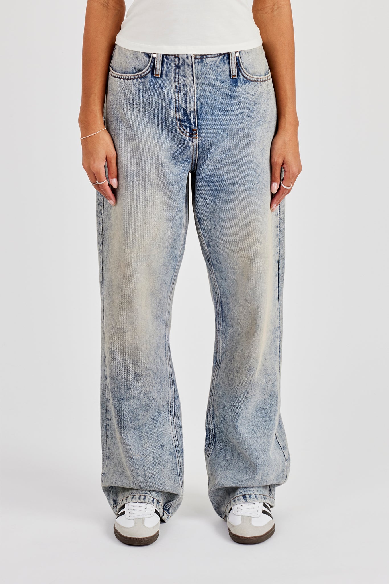 Mid Rise Relaxed Low Waistbandless Jean - Antique Wash